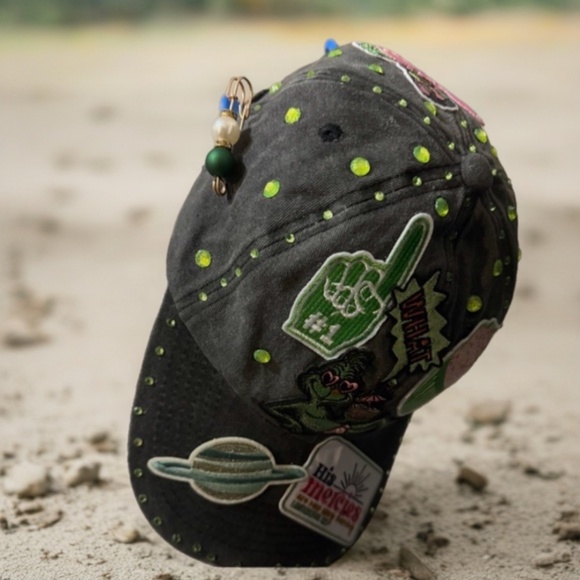 Heavenly Threads - Picture 2 of 5